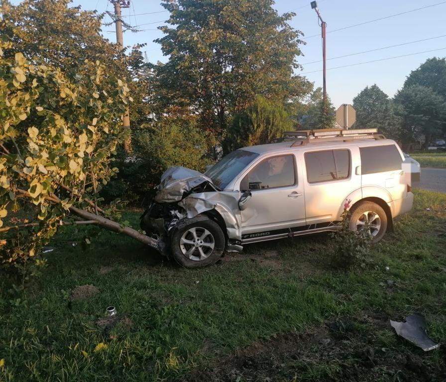 Tragedie fără margini în Ialomița. O persoană a murit, după ce mașina pe care o conducea s-a rupt în două la impactul puternic cu un autoturism / FOTO