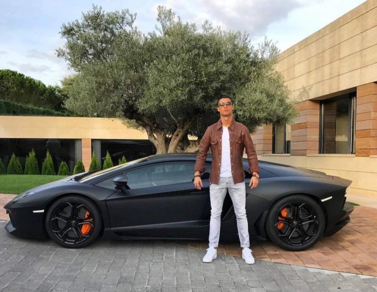 Mașina de două milioane de euro a lui Cristiano Ronaldo a fost distrusă. Bolidul de lux, izbit în zid, în Mallorca