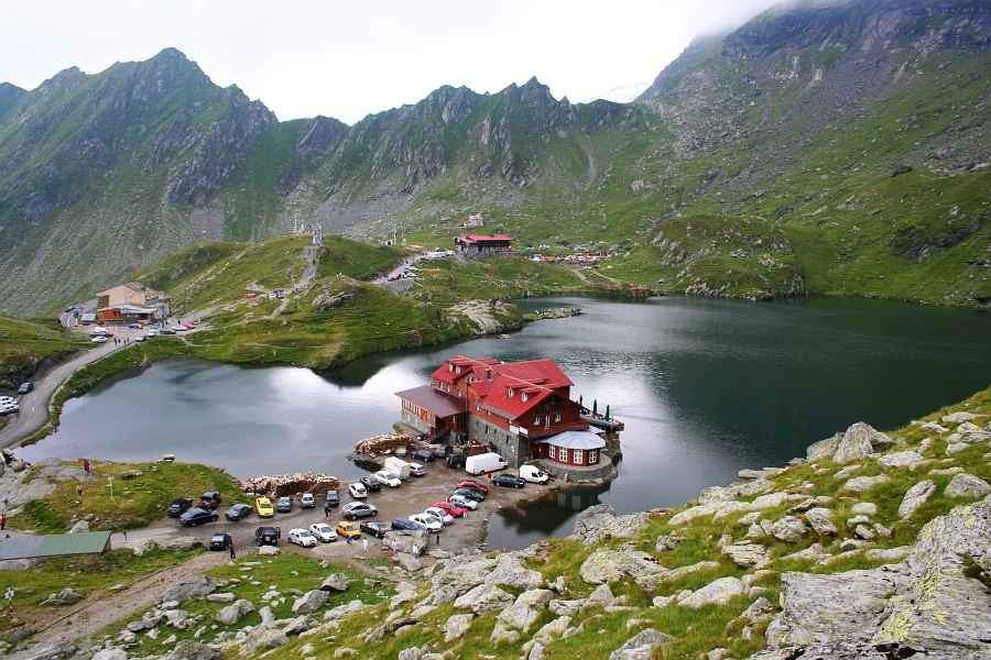 Cele mai răcoroase locuri din România pe timp de vară. Numai bune de vizitat în vacanța de vară / FOTO