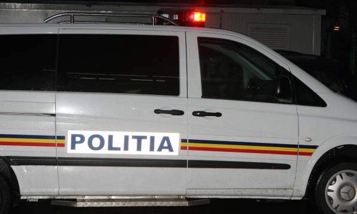 Un bărbat din Timiș și-a ținut tatăl mort în casă săptămâni la rând. Bărbatul voia să-i încaseze pensia în continuare 