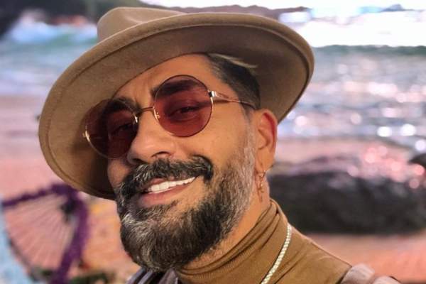 Connect-R, imagine de colecție cu familia lui. Cum arată părinții artistului / FOTO