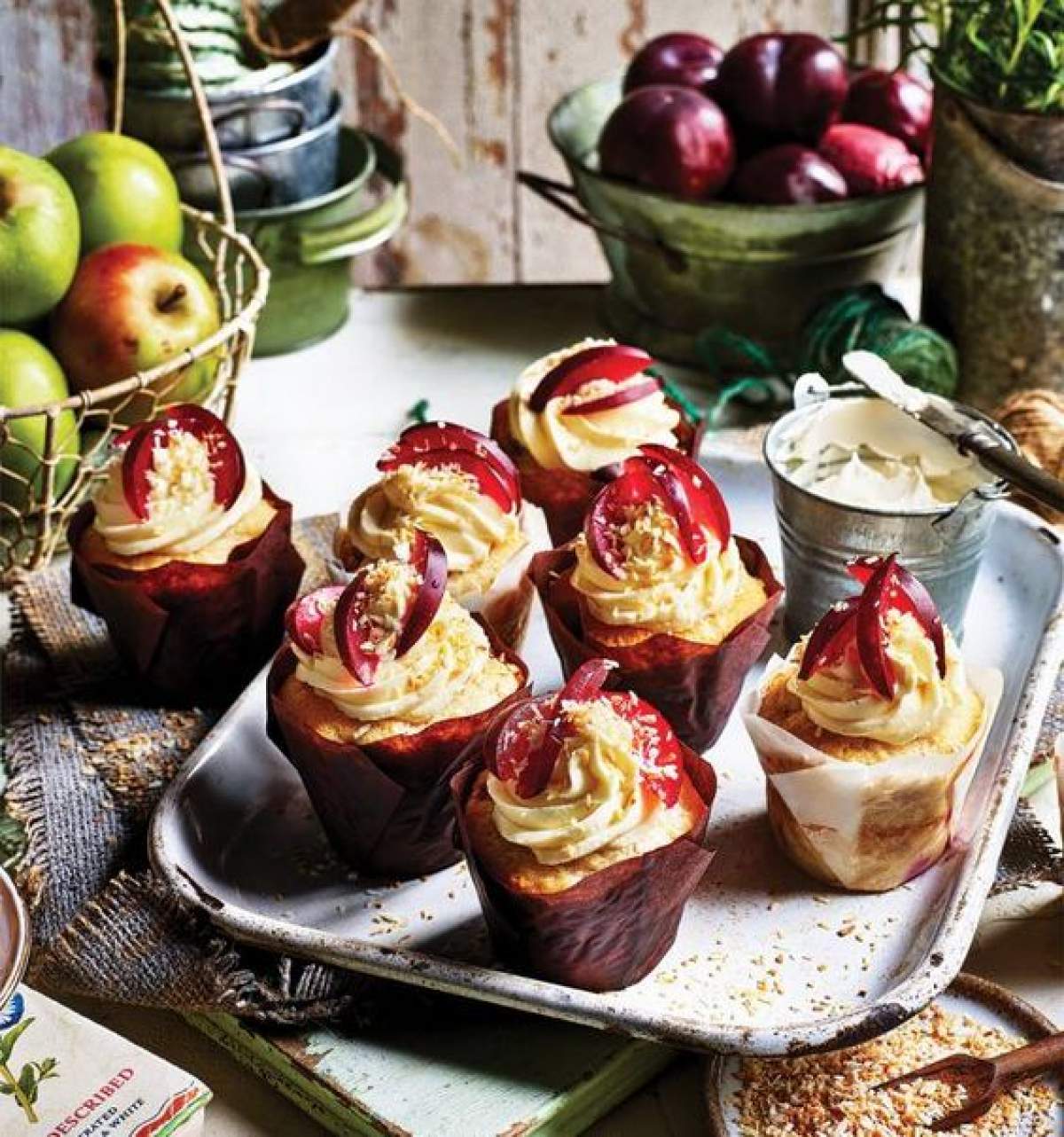 Rețetă de brioșe cu prune. Un desert delicios pentru întreaga familie