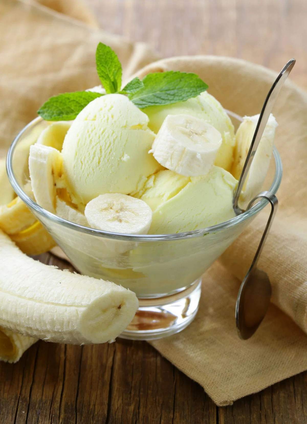 Rețetă de înghețată cu banane. Un desert delicios pentru zilele călduroase de vară