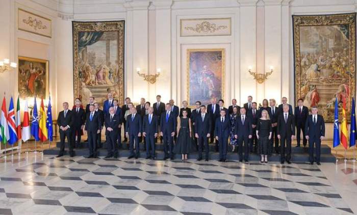 Cum a fost comentată apariția lui Carmen Iohannis la dineul oficial de la summitul NATO din Madrid