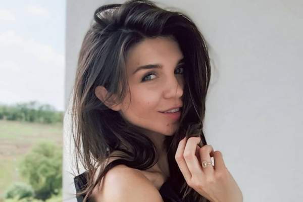 Cum arată Alice Cavaleru în al treilea trimestru de sarcină. Soția lui Vladimir Drăghia s-a pozat cu burta la vedere / FOTO