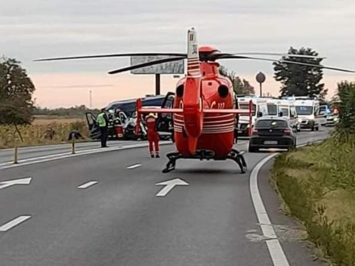 Accident deosebit de grav în Dâmbovița. 12 persoane sunt rănite în urma impactului Accident deosebit de grav în Dâmbovița. 12 persoane sunt rănite în urma impactului