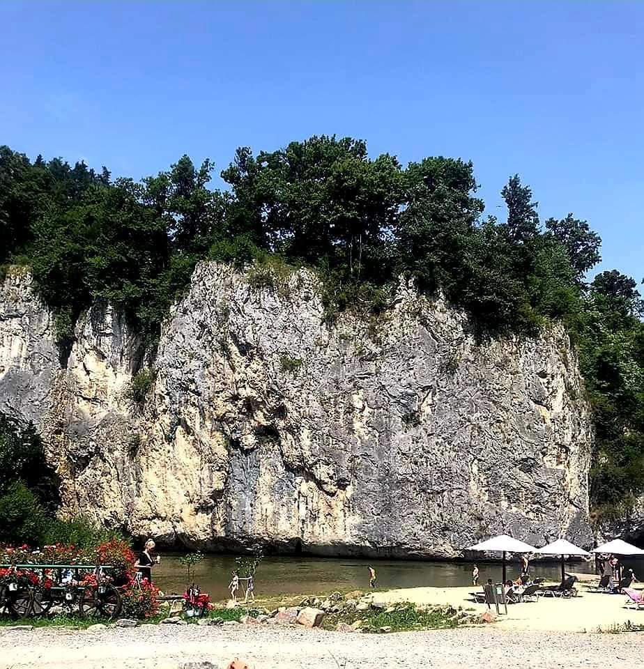 Locul din România confundat cu Thailanda. Plaja sălbatică, la mare căutare printre turiști! Ai auzit de acest loc de vis? / FOTO