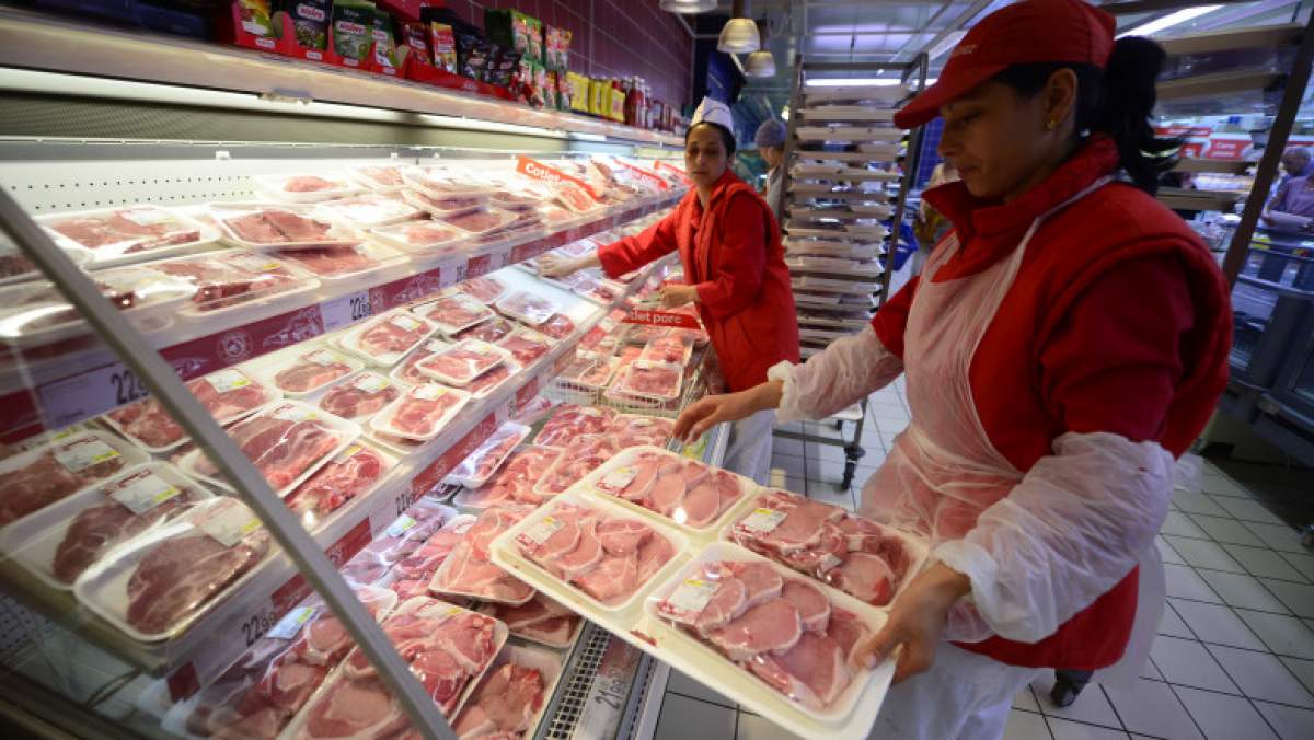 Întâmplare halucinantă în Călărași! Ce a descoperit o femeie în punga cu carne cumpărată de la supermarket