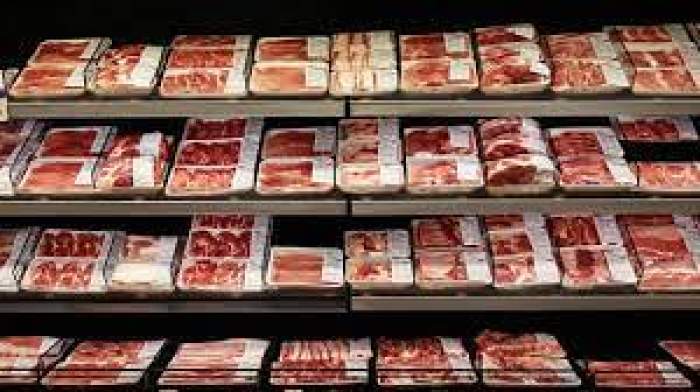 Întâmplare halucinantă în Călărași! Ce a descoperit o femeie în punga cu carne cumpărată de la supermarket