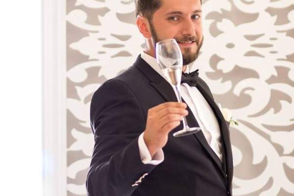 ”Aduceai atâta lumină și căldură...”. Actorul Sergiu Marocico, plâns de familie și prieteni. Avea 34 de ani și era tatăl unei fetițe