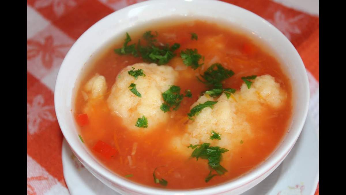 Supă de roșii cu găluște de griș sau de făină. Rețete pentru toate gusturile