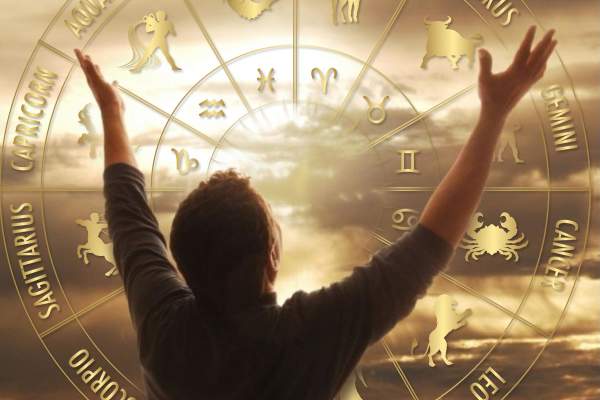 Trei zodii protejate de Dumnezeu în luna august. Destinul lor se schimbă în bine