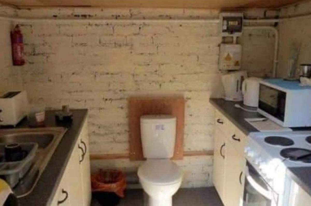 O garsonieră, cu toaleta în bucătărie, scoasă spre închiriere, în Cluj