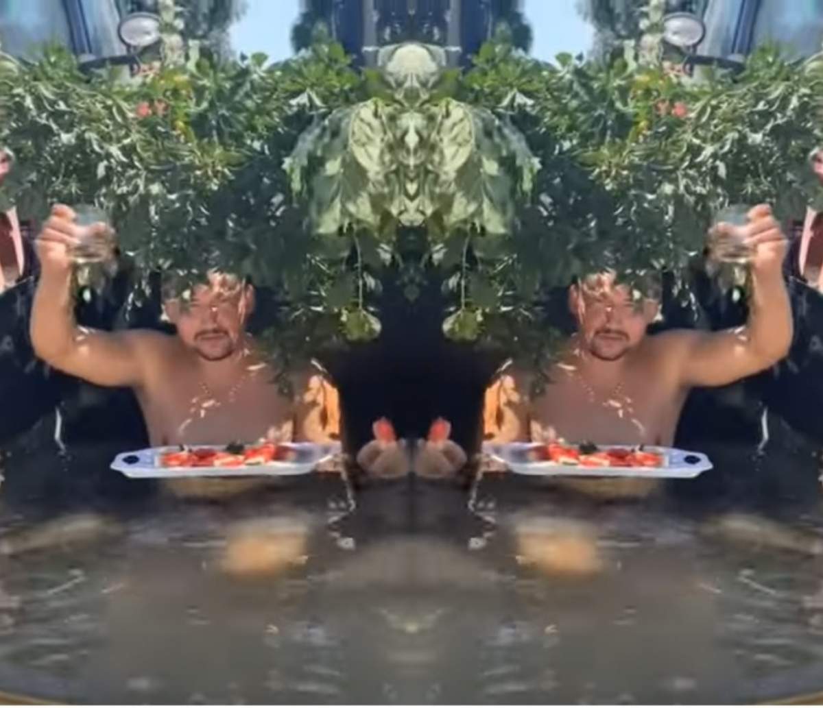 Doi români din Argeș și-au ”făcut” jacuzzi în cuva excavatorului: ”Ne-am gândit să petrecem maxim”