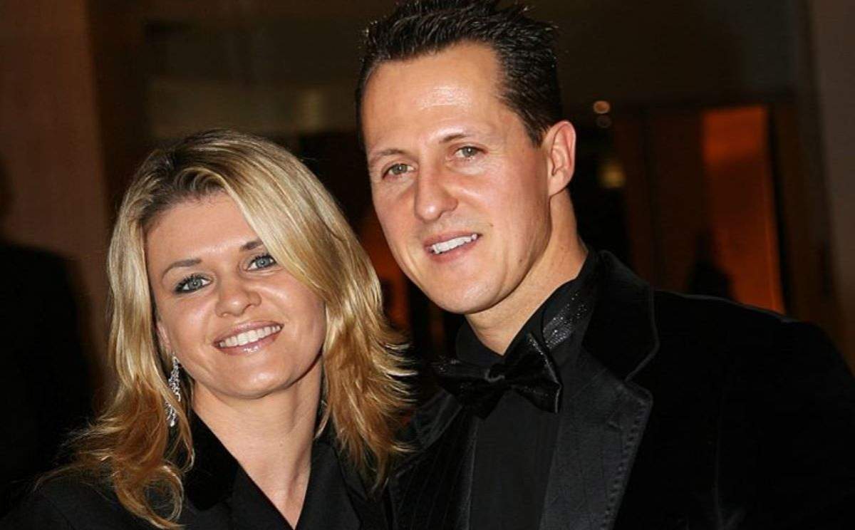 Soţia lui Michael Schumacher a izbucnit în plâns la un eveniment pentru pilot Soţia lui Michael Schumacher a izbucnit în lacrimi, în fața tuturor. Ce se întâmplă cu pilotul: „Corinna, plângem alături de tine!” / FOTO