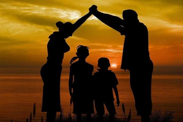Zodiile masculine care se vor axa pe familie. Acești nativi vor fi mai aproape de cei dragi