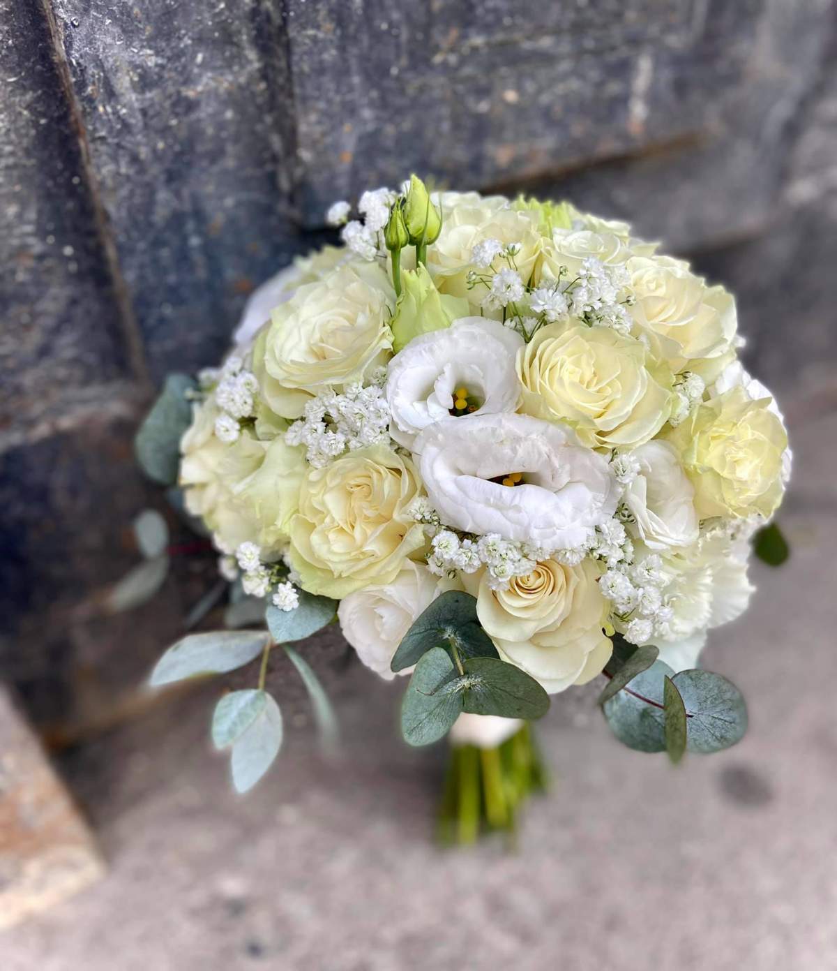 Buchet de flori Ce flori nu se pun niciodată în buchetul miresei. Aceste plante au conotații negative și aduc ghinion