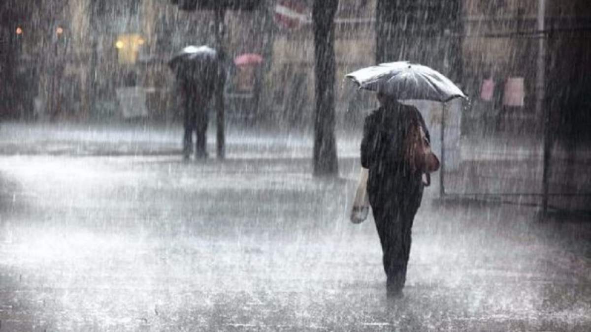 ANM anunță cod galben de vreme rea în România. 29 de județe vor fi afectate de ploi și vijelii