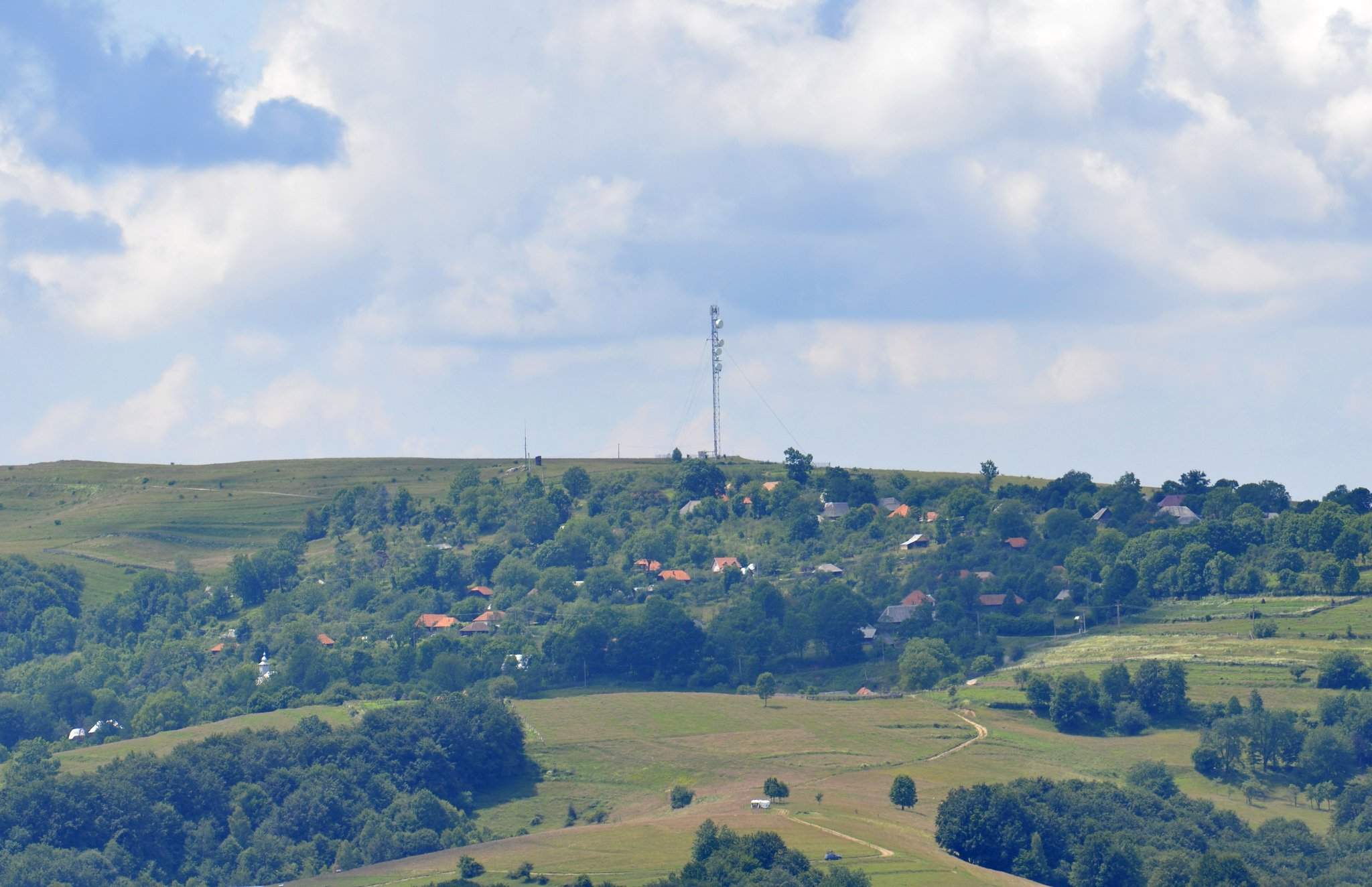 Cea mai mică zonă locuită din România. Are doar 86 de locuitori. Turiștii spun că e ca în Rai / FOTO