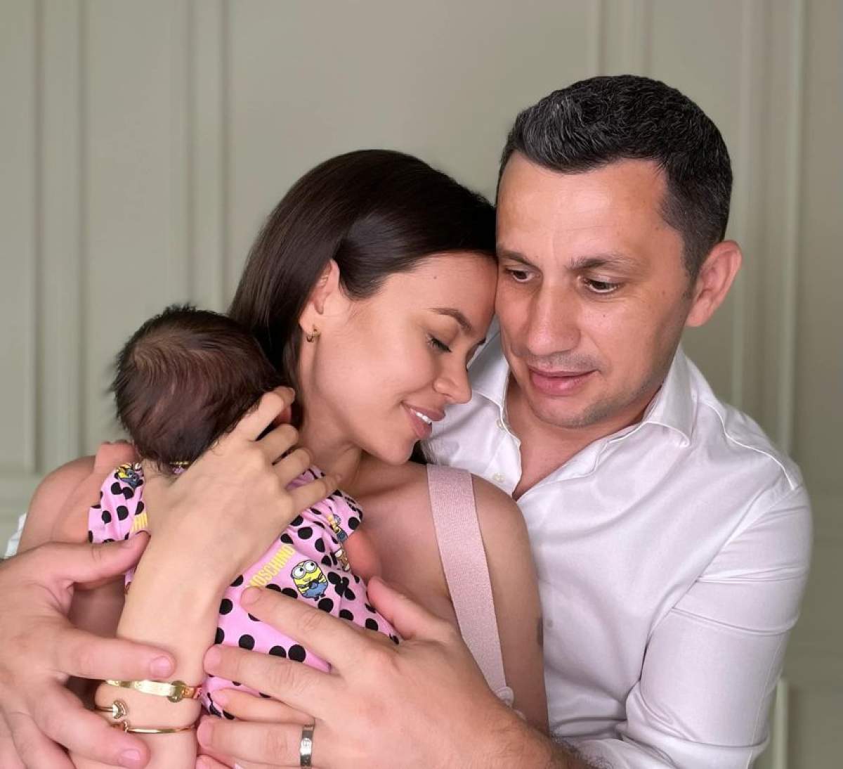 Flick și Denisa Filcea, dezvăluiri din sala de nașteri. Cum a decurs totul, povestit chiar de către ei: “Nu mă așteptam”