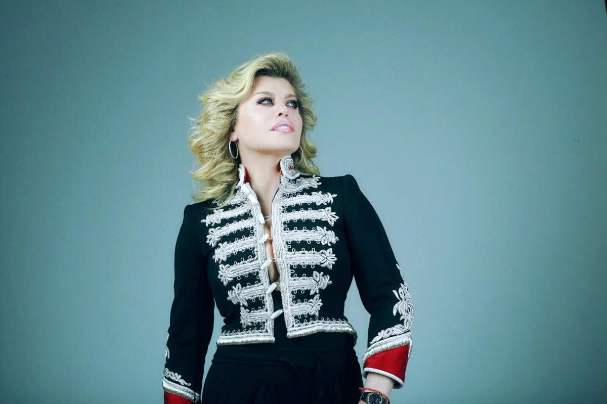 Loredana Groza, imagine incediară. Cum s-a fotografiat vedeta în dormitor / FOTO