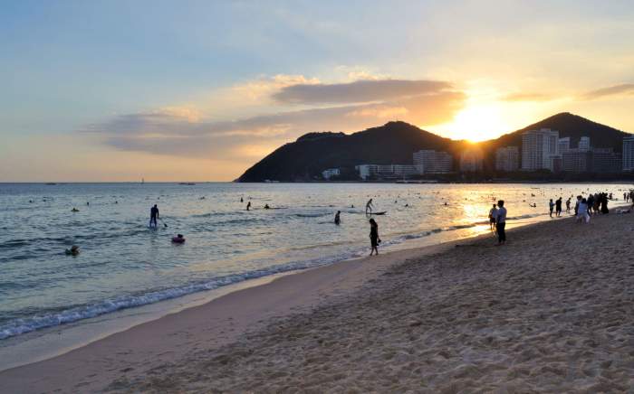 Plaja de lux unde turiștii au rămas blocați din cauza coronavirusului. Sunt nevoiți să scoată sume colosale din buzunar, pentru cazare la hotel