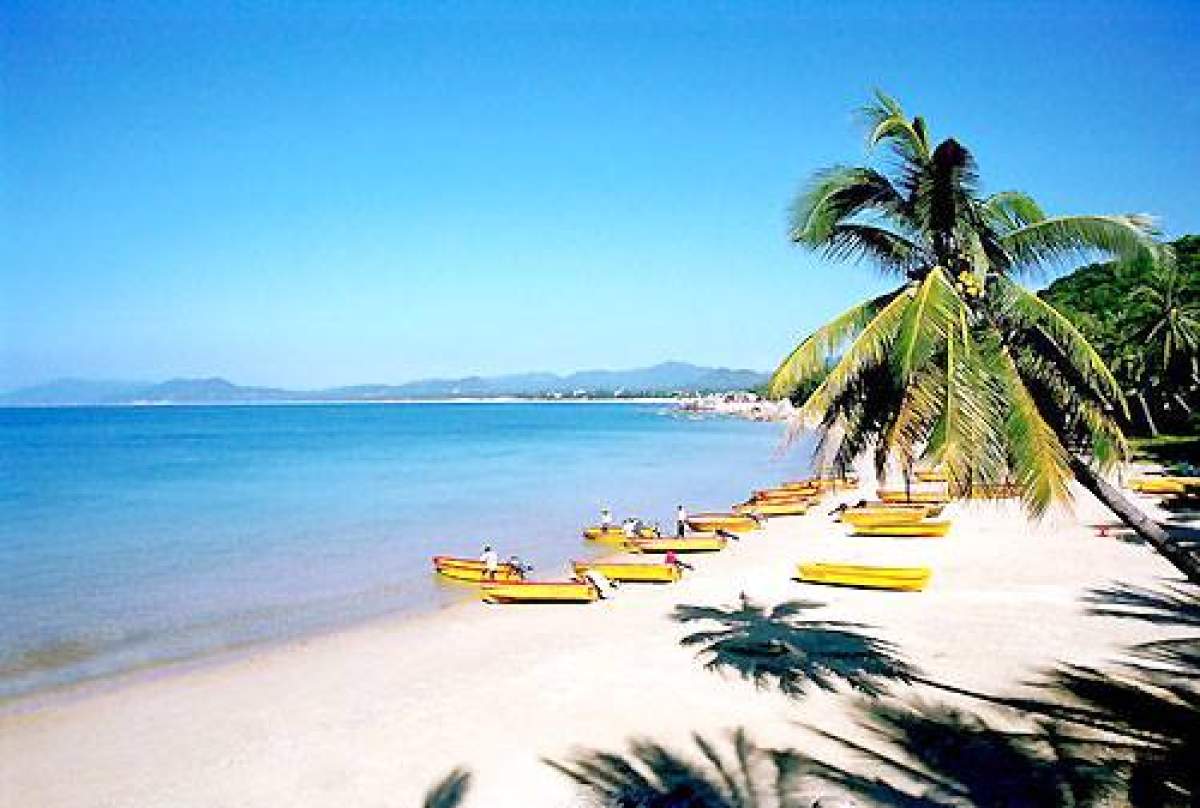 Plajă de lux Plaja de lux unde turiștii au rămas blocați din cauza coronavirusului. Sunt nevoiți să scoată sume colosale din buzunar, pentru cazare la hotel