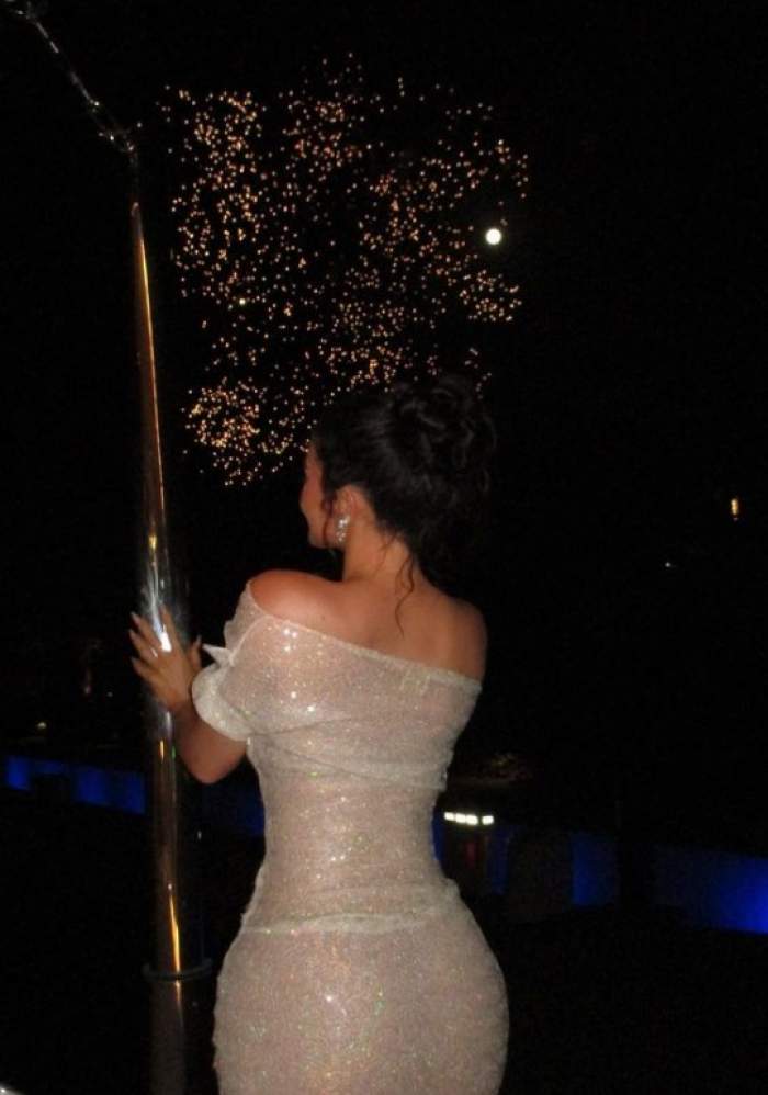 Kylie Jenner și-a sărbătorit ziua de naștere cu focuri de artificii. Mogulul din industria cosmetică a împlinit 25 de ani / FOTO