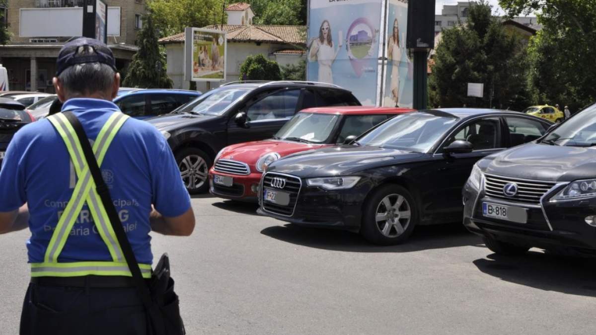 De azi, 15 august 2022, reguli noi de parcare în Bucureşti. Unde mai poți parca gratis, dar și harta zonelor tarifare