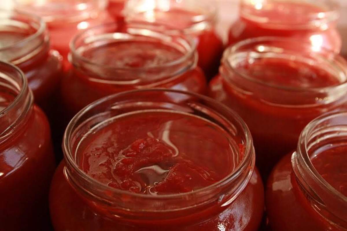 Bulion de roșii Bulion de roșii, rețeta la ceaun. Secretul din cele mai vechi timpuri al gospodinelor