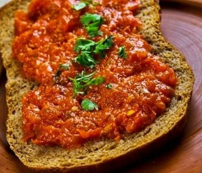 Bulion de roșii, rețeta la ceaun. Secretul din cele mai vechi timpuri al gospodinelor