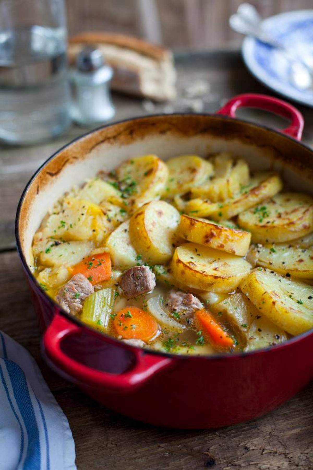 Tocăniță Irlandeză Rețetă de tocăniță irlandeză vegetariană. Preparatul perfect pentru această toamnă