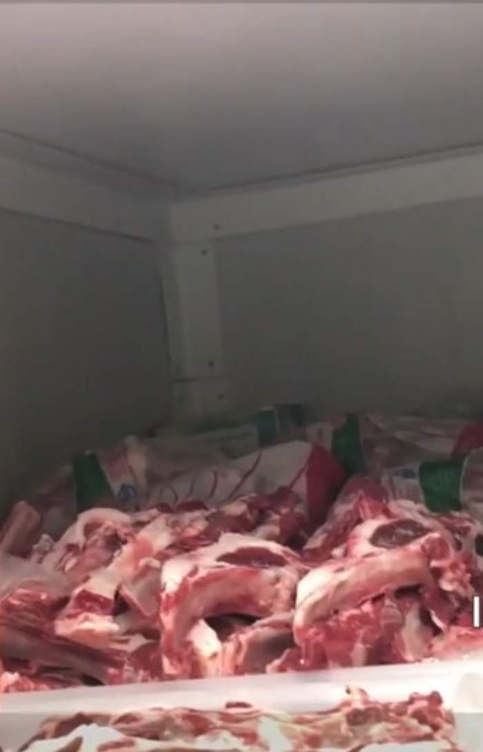Mâncare expirată, vândută  pe litoralul românesc. Un fost angajat din stațiunea Costinești, dezvăluri șocante: „Început de moarte sigură” / FOTO