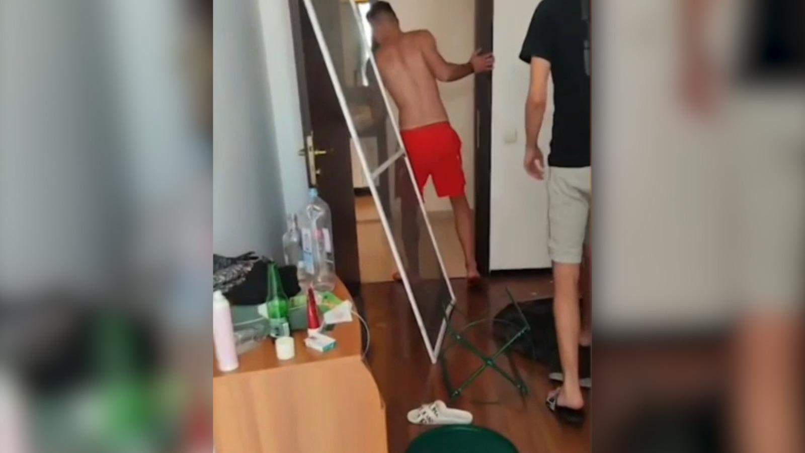 Un proprietar din Mamaia a rămas șocat, după ce a văzut pe TikTok cum chiriaşii îi distrug apartamentul. Ce a făcut bărbatul: „O mizerie de nedescris” / FOTO