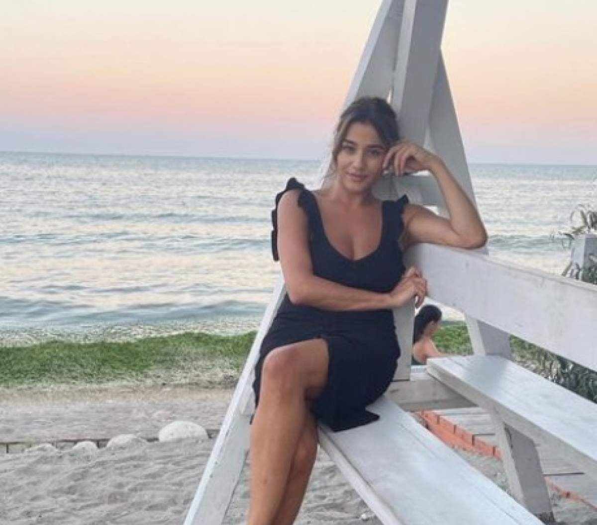 Cum s-a fotografiat Claudia Pătrășcanu cu fiii săi, după întreg scandalul cu Gabi Bădălău: ”Gânduri frumoase de la mare” / FOTO