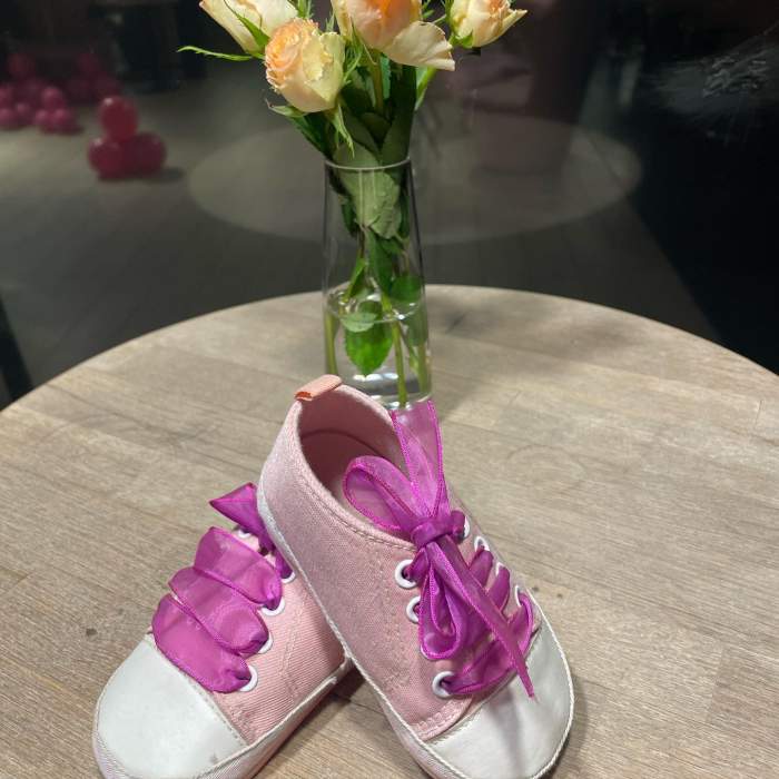 Sărbătoare mare în familia Mirelei Vaida. Prezentatoarea de la Acces Direct a postat imagini emoționante: „Să înceapă petrecerea” / FOTO