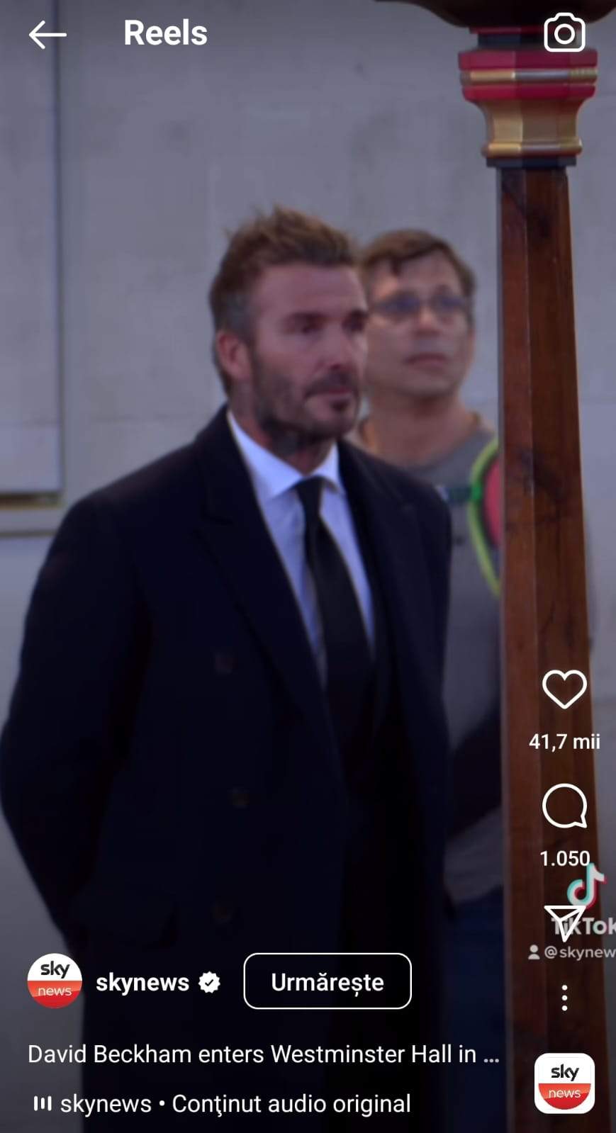 David Beckham a stat 12 ore la coadă pentru a-i aduce un omagiu Reginei Elisabeta. A plâns când a ajuns lângă sicriu / FOTO