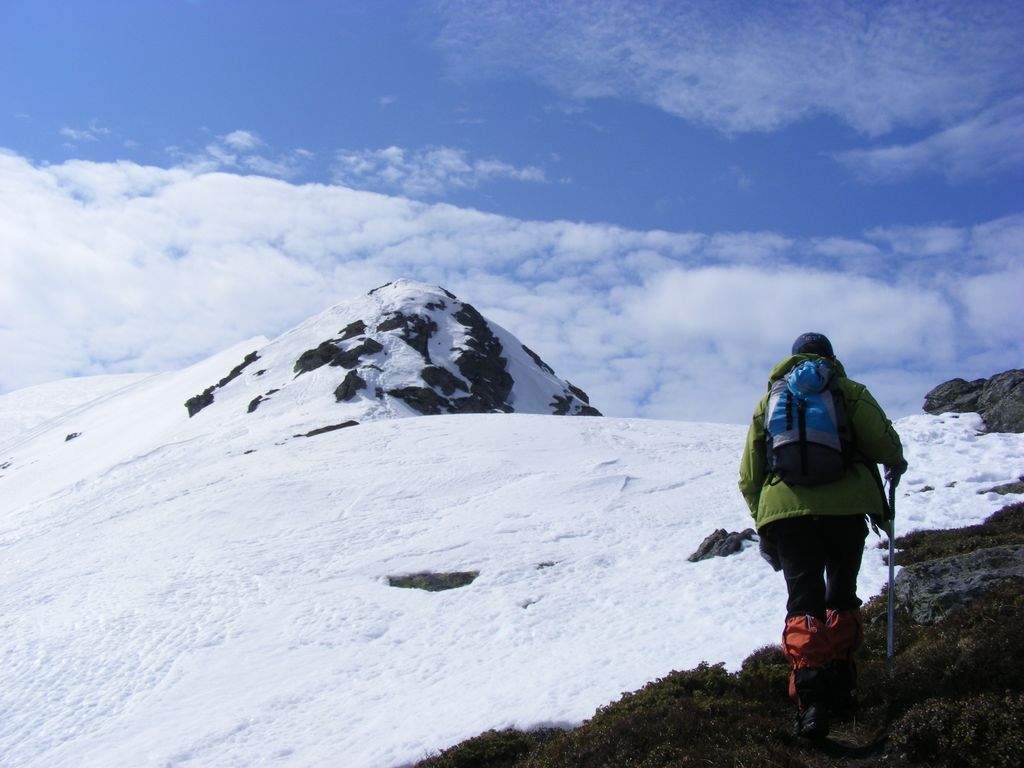 Locul din România unde zăpada măsoară 10 centimetri. Aici iarna este în toată regula / FOTO