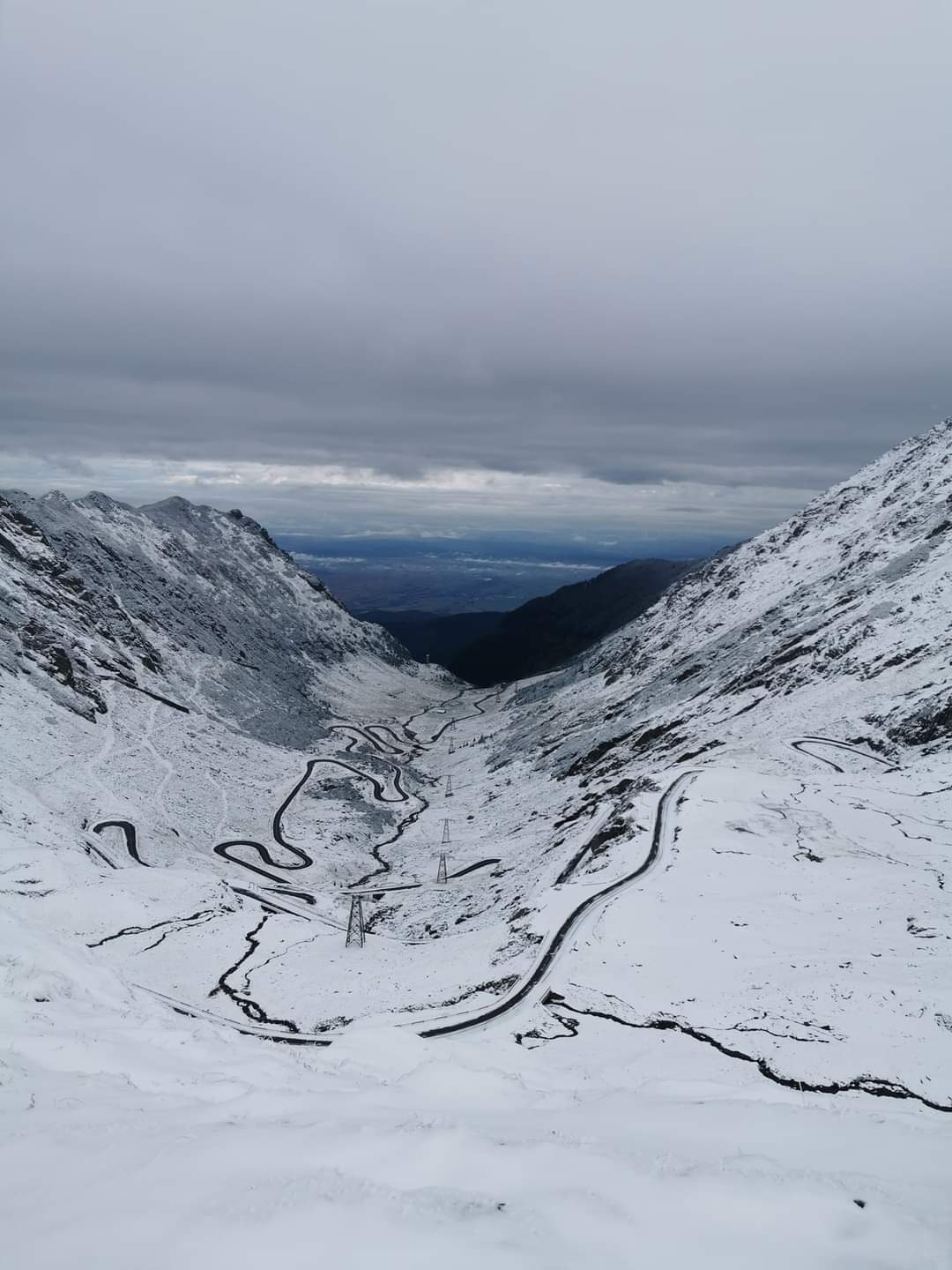 Ninge ca-n povești în România. Zona unde stratul de zăpadă a depășit 50 de centimetri / FOTO