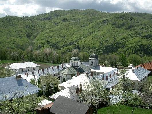 Locul din România unde femeile nu au voie să calce. Dacă încalcă regula "toate nenorocirile să vie asupra lor, precum: sărăcia..." / FOTO