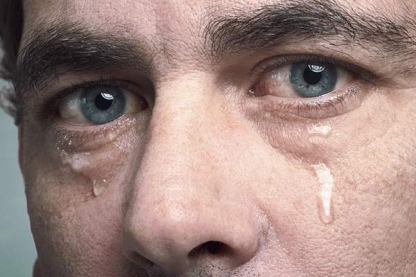 Zodia care pierde tot în octombrie. Final de an în lacrimi pentru acești nativi