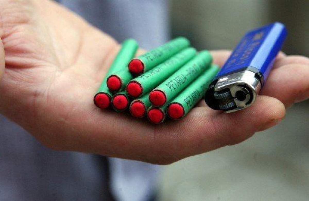 Românii nu vor mai putea comercializa petarde. Încălcarea noii legi ar putea fi pedepsită cu închisoare