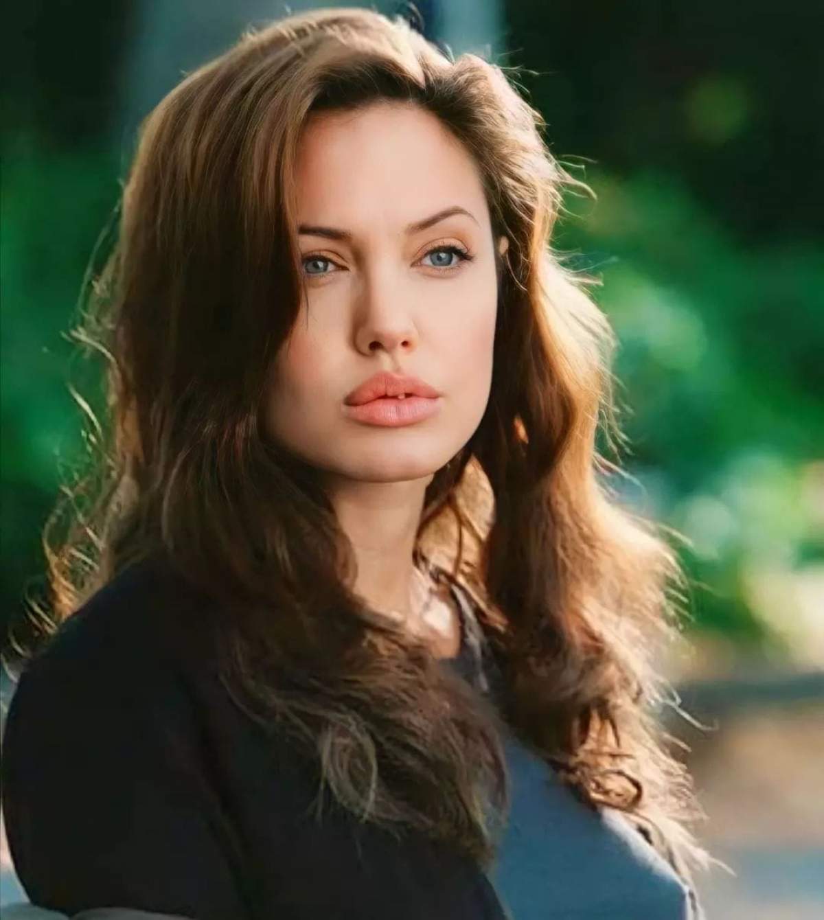 Angelina Jolie, noi acuzații pentru Brad Pitt. De ce îi cere actrița suma de 250 milioane de dolari