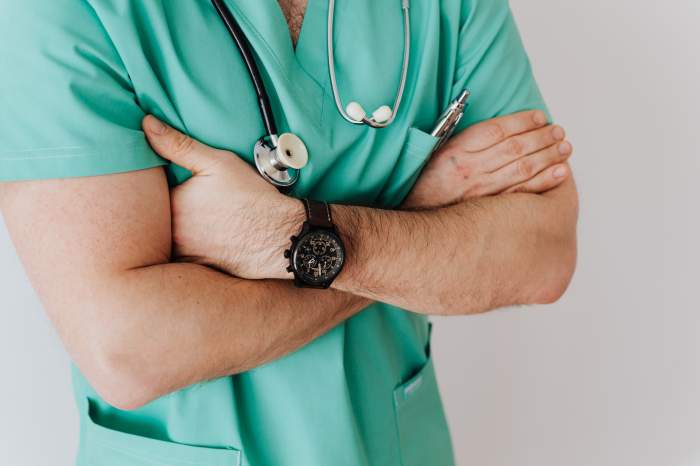 Cum prevenim gripa și care sunt categoriile de persoane cele mai expuse. Doctor