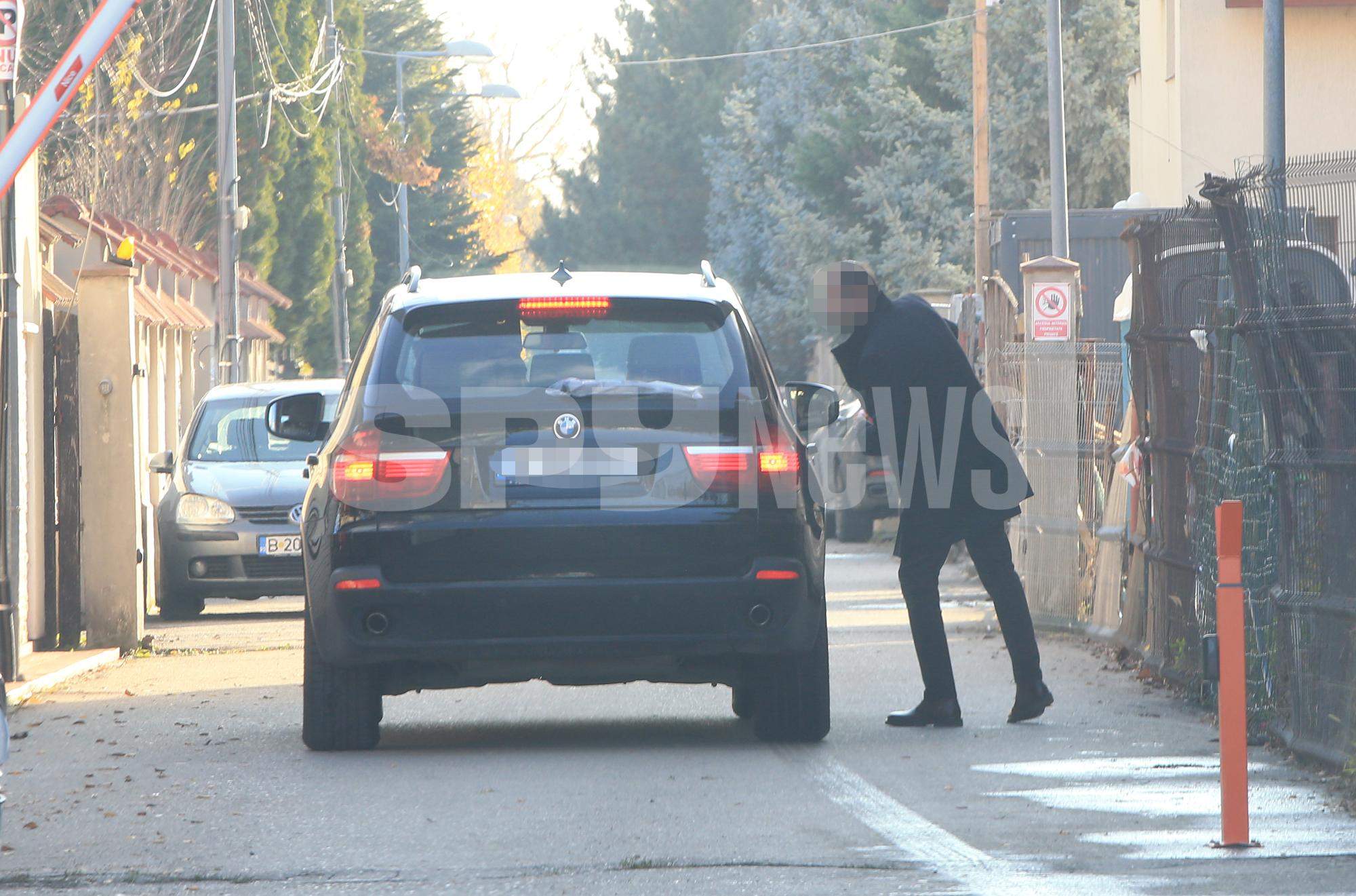 Iulia Vântur, apariție de senzație pe străzile din Capitală. În compania cui a fost surprinsă vedeta / PAPARAZZI