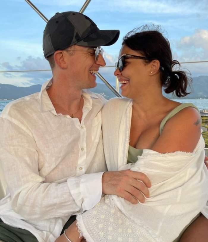 EXCLUSIV. Soțul Andreei Popescu, accidentare în Thailanda. Ce i s-a întâmplat lui Rareș Cojoc: ”Sper să îl conving să meargă la spital” / FOTO