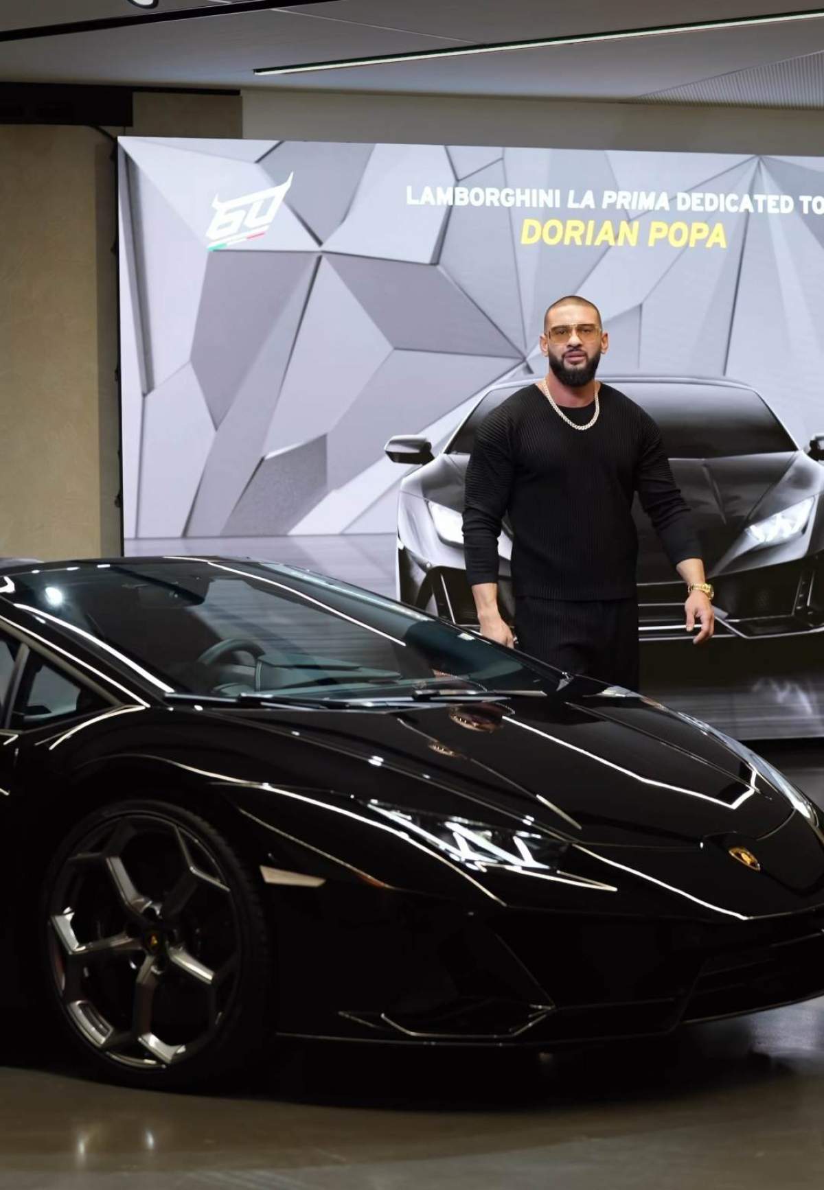 Dorian Popa și Lamborghini-ul pe care și l-a achiziționat