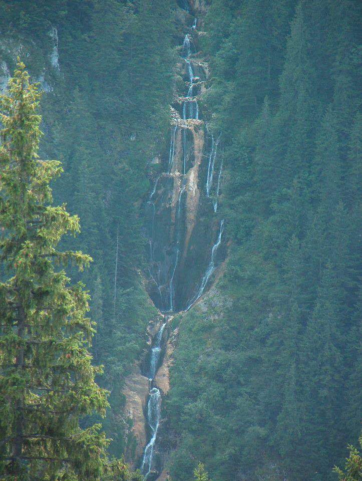 Cea mai înaltă cascadă din România