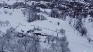 Locul din România unde casele au fost acoperite de zăpadă. Ninsorile au făcut prăpăd / FOTO