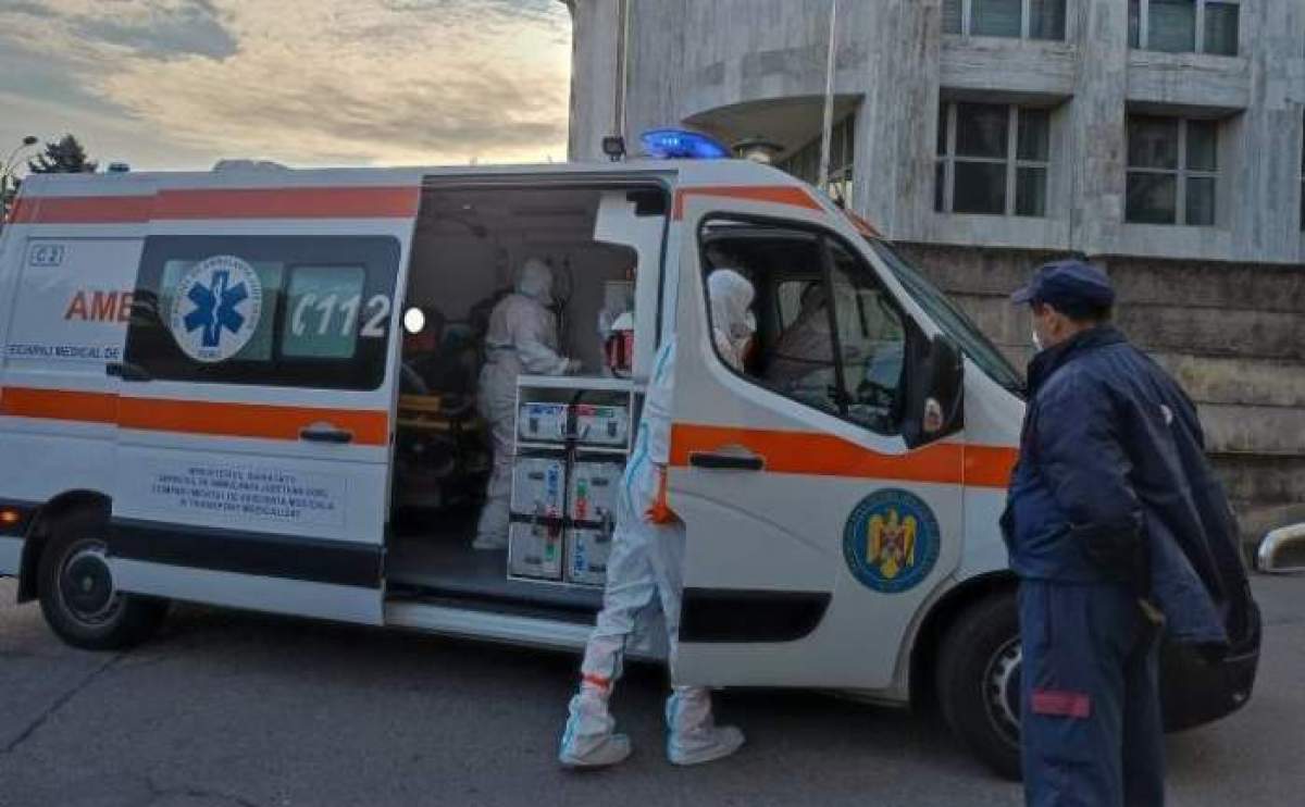 Un copil de 11 ani a murit după ce a fost spulberat de o ambulanță